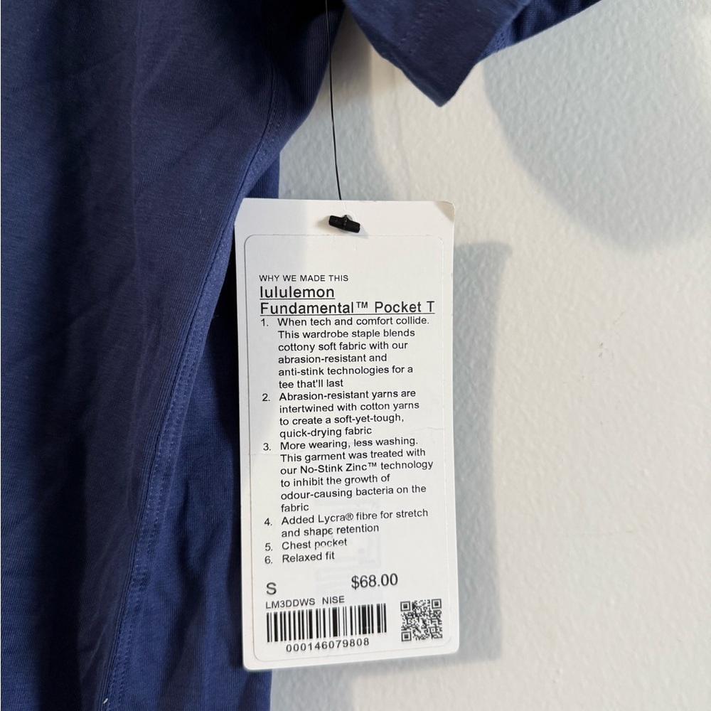 Brand new lululemon tee